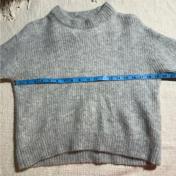 Everlane Alpaca Crew Neck Sweater M - Picture 5 of 6